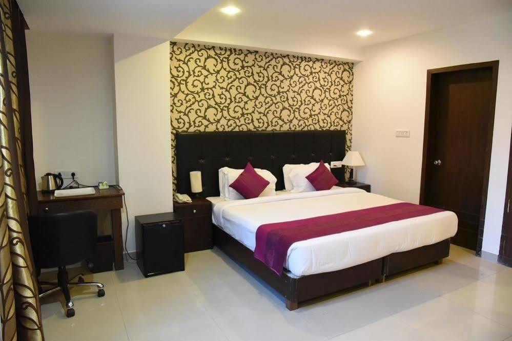 Oyo Premium Railway Station Patna Hotell Eksteriør bilde